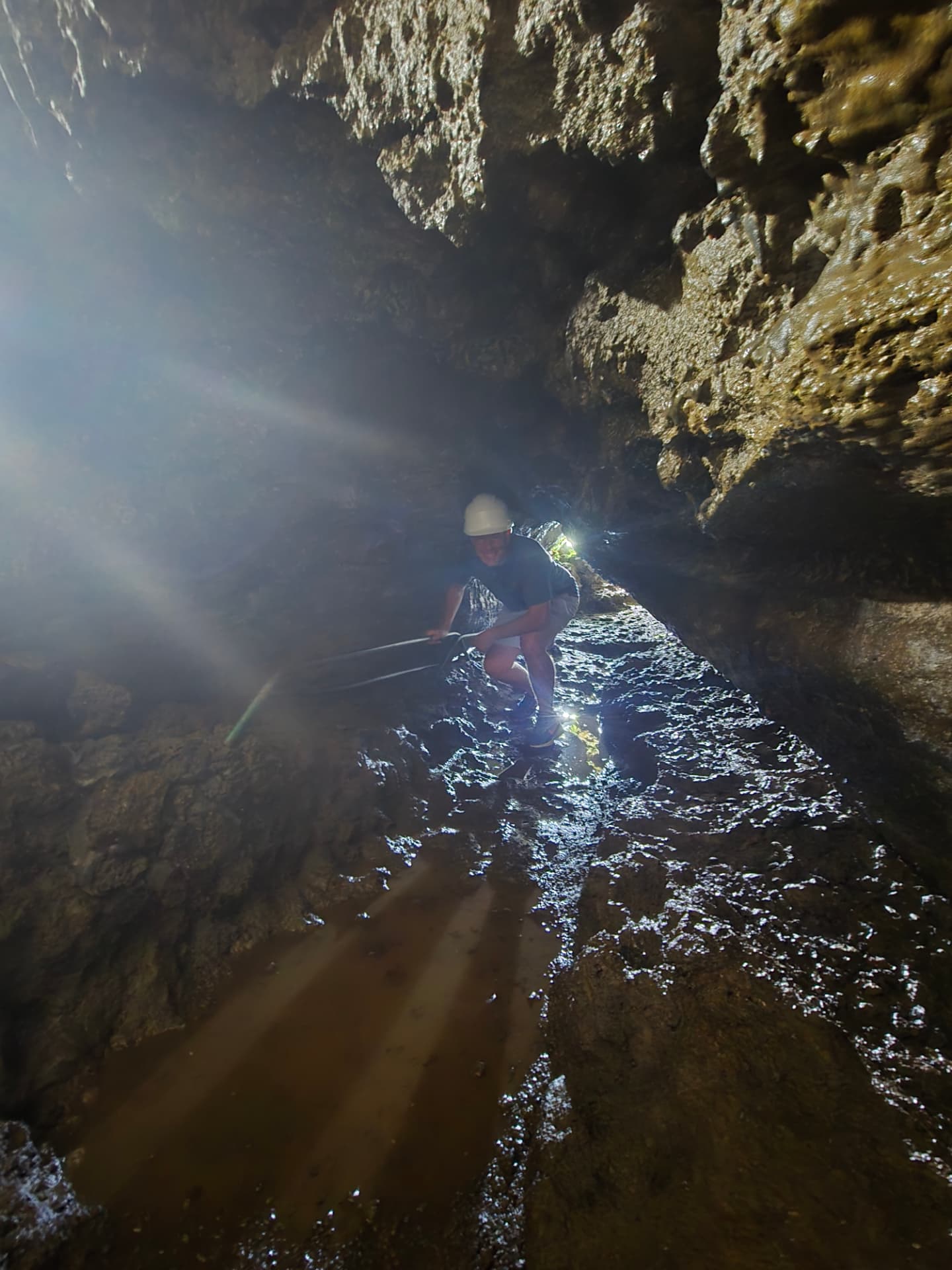 Light falling into the lava tube at Gruta do Natal.